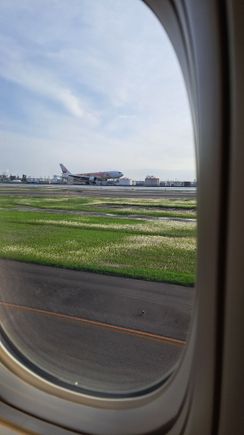 JAL B 767 300 er about to touchdown at Haneda