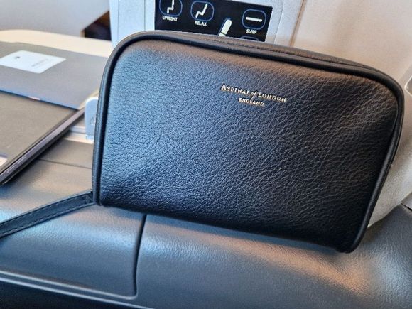 Amenity kit