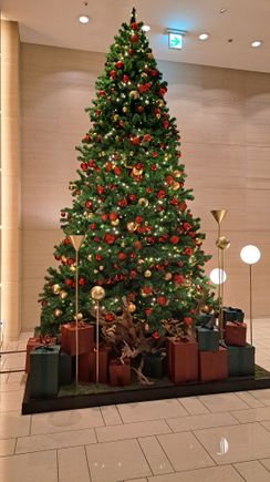 Christmas tree at Conrad Tokyo on ground floor ( by elevator lobby)