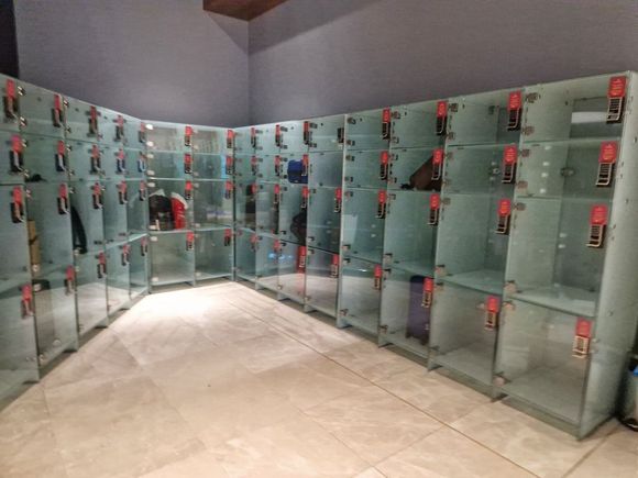 Lockers for luggage and bags