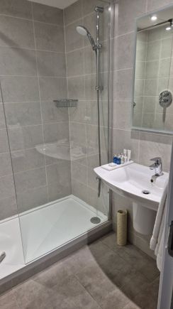 Modern bathroom. 