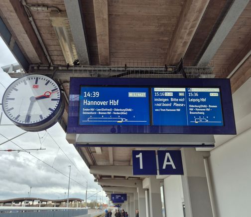 Next train, brings me back to Bremen