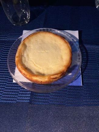 Offered cheese and crackers, sundae, or cheesecake.  As you can see, I went with the cheesecake.