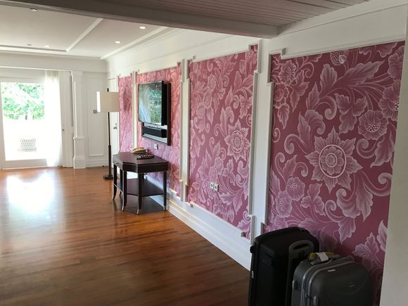 Entry into suite