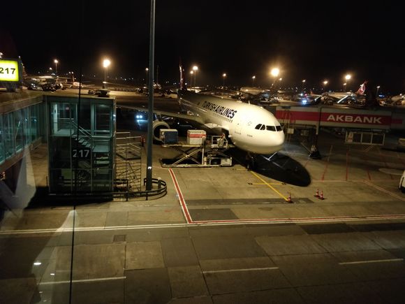 TK Airbus 330-300 TC-JNI at IST