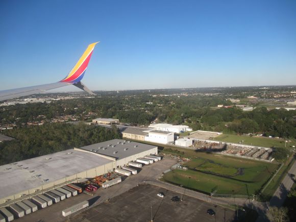 Final approach to HOU