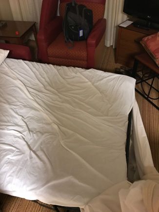 Bed bowed in