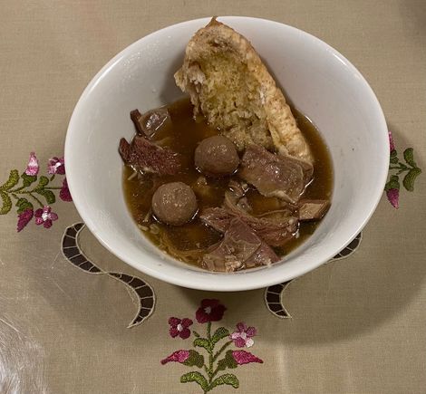 Mutton balls , tripe , .. wholemeal  roll