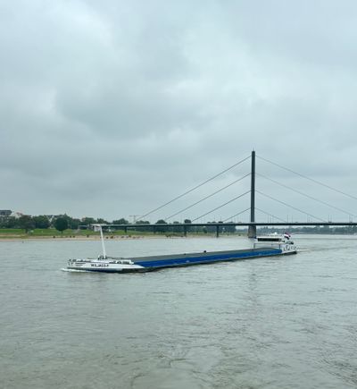 One of the many barges ploughing up and down the Rhine