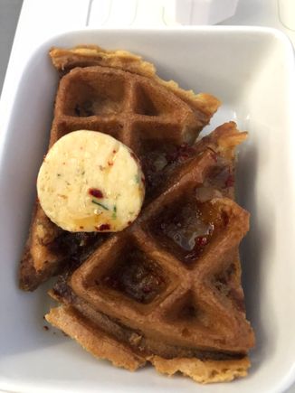Fried chicken & waffles
Chicken sausage (invisible?), herb butter, spicy maple syrup