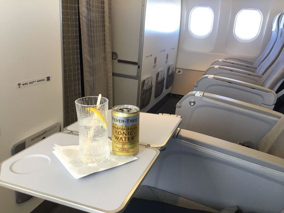 Pre-meal drink was served after requesting (cabin crew wanted to serve food right away)