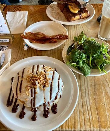 Sunday brunch at Egghead. I wanted pancakes, but made myself eat a salad first. 