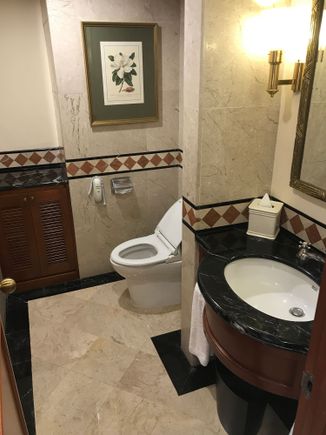 A niggle: the bathroom does not contain its own toilet, you must step out of the bathroom, to step across to the toilet next to it.