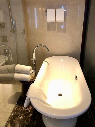 Bathtub