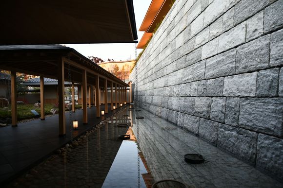 Walk to main entrance 