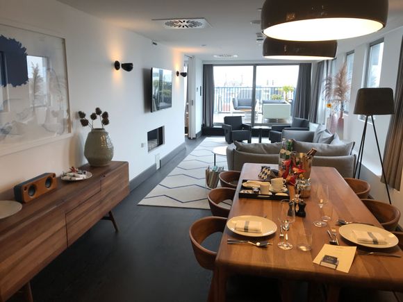 Living room with dining table 
