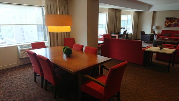 Suite lower floor: livingroom. . 