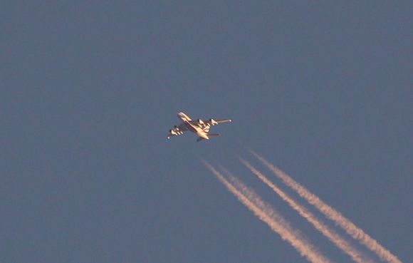 EK32 LHR-DXB A6-EDL FL370 