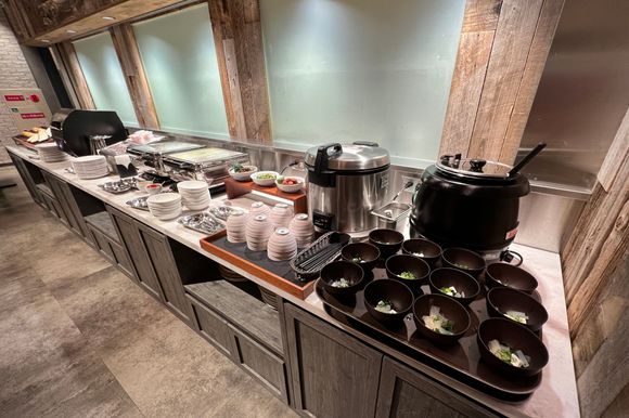 Breakfast buffet 