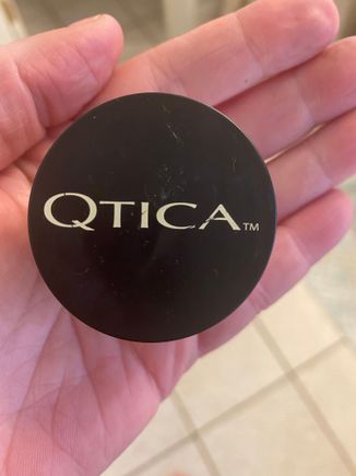 I have very weak and peeling fingernails with terribly dry cuticles. This is the only cuticle cream that works for me, 