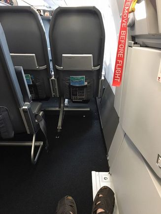 Frontier A321 seat 13F legroom
