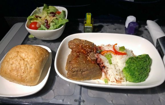 Tender Short Ribs. Cold Roll. Decent salad. Miss appetizer on this route...also sundae cart.