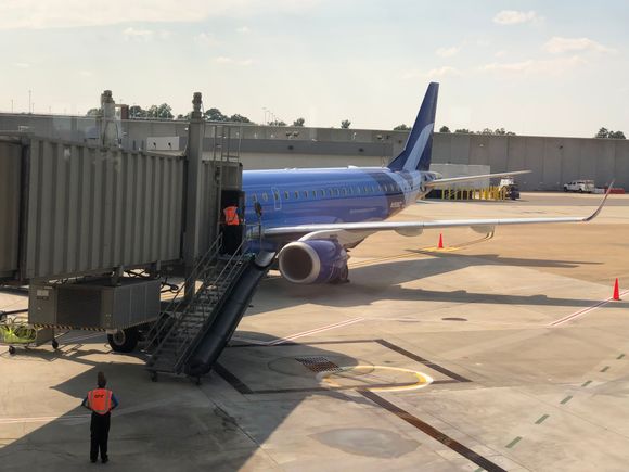 My ride to MSY (E195)