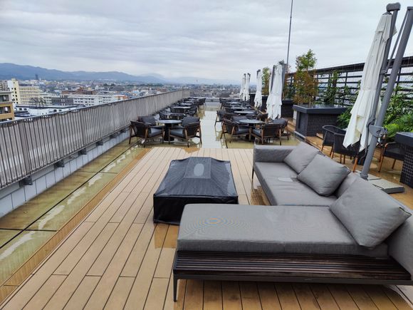 Rooftop bar 