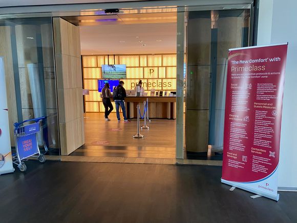 Primeclass lounge entrance