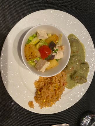 I got a Hawaiian chicken salad with tom yum chicken & fried rice from the buffet 