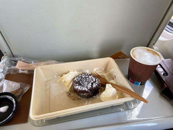 The lava cake was very nice though, even though I failed to keep it in place so it got a bit smushed.