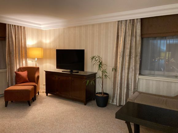 Different view into the room 
