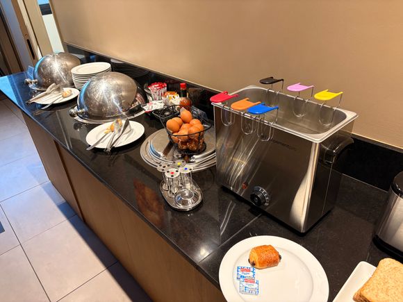 Is this some kind of egg boiling machine?