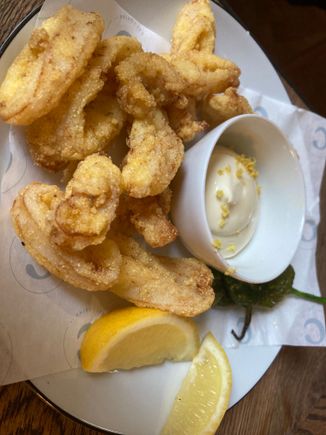 FRIED CALAMARI
Lemon Aioli, Padron Peppers..............