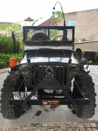Curiousity: Jeep Outside Hotel