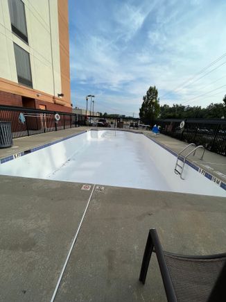 Pool (no water)