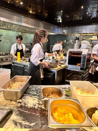 Counter seating; controlled chaos.
