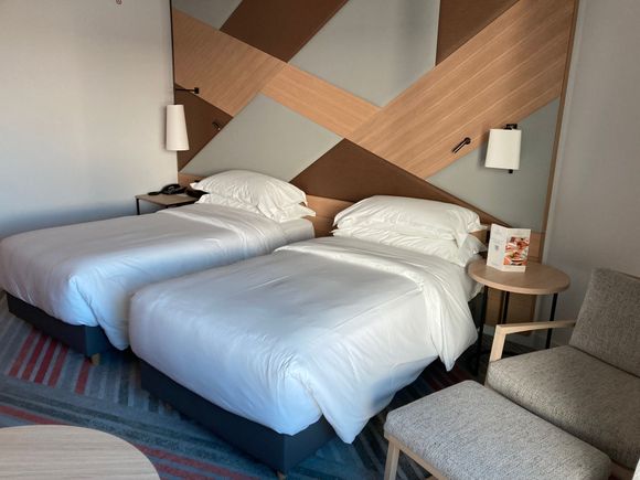 Twin beds 