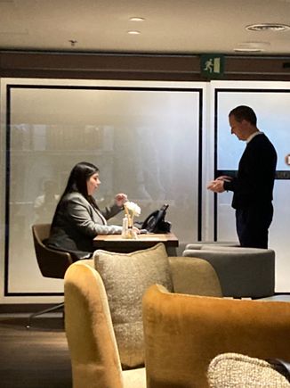 From 15 - 23 H the lounge hostess will be friendly Paiz, she has an extensive background in Michelin dining and the local happening food scene and is happy to recommend and book something that suits your palate / time / budget and interests