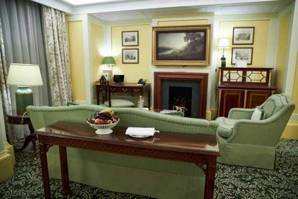 living room, as seen from the bedroom