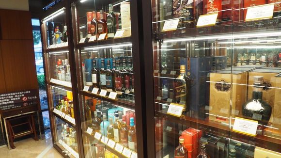 The hotel has a huge whisky museum/store. The largest whisky collection in Asian, possibly in the world. Highly recommended.  