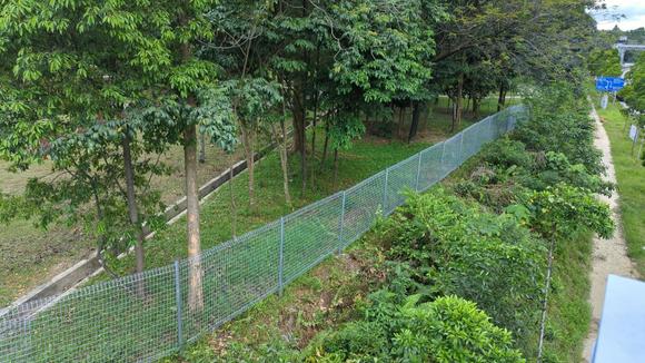 No Entry to the Recreational Park on this side
