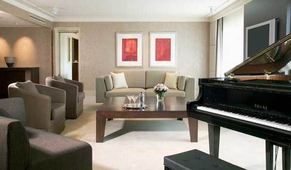 State Suite lounge