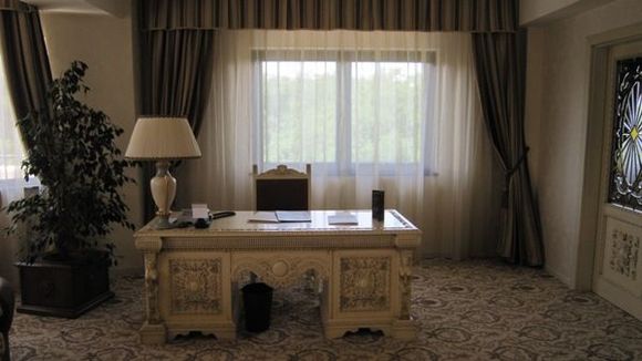 Presidential Suite - Living Room desk