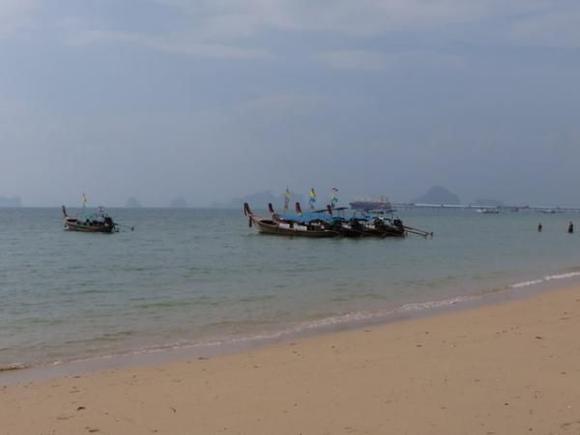 Long boats in Andaman Sea at Sheraton beach
