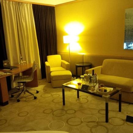 sitting/work area