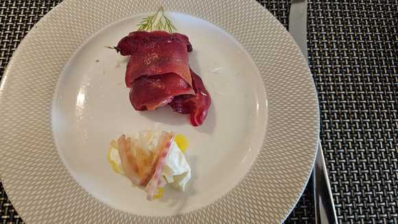 Beetroot Salmon Gravadlax, sour cream