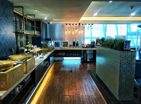 Lounge (courtesy of Lounge Buddy)