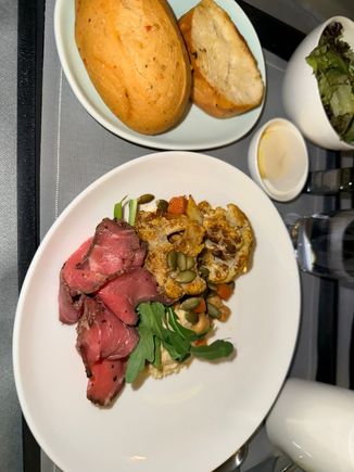 Starter - Roast Beef with chickpea