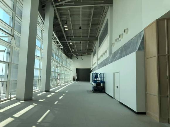 Construction wall for Vino Volo and The Club